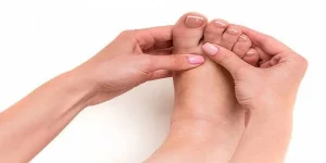 برای درد انگشت شست پا به چه دکتری مراجعه کنیم