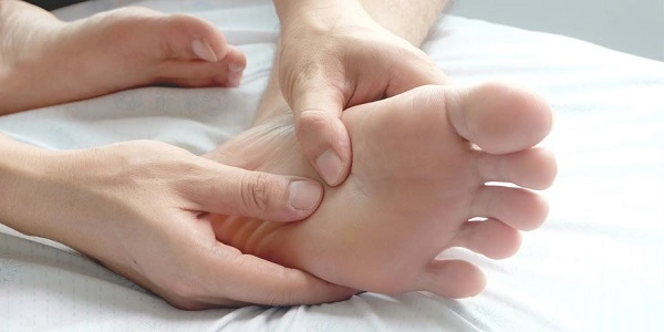 علت درد کف پا و انگشتان 
