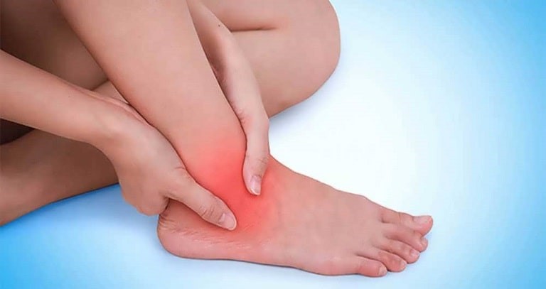 علت درد قوزک پا هنگام راه رفتن